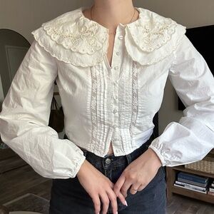 Elegant White Lace Collar Blouse